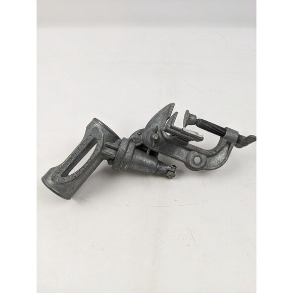 VINTAGE DOWN EAST SPORTSCRAFT FISHING ROD HOLDER - LEWISTON MAINE #2 - Picture 4 of 10